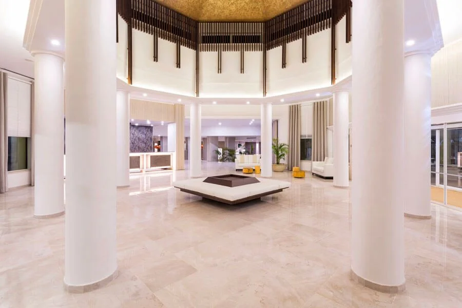 Átrio Principal e Recepção Adriana Resort -